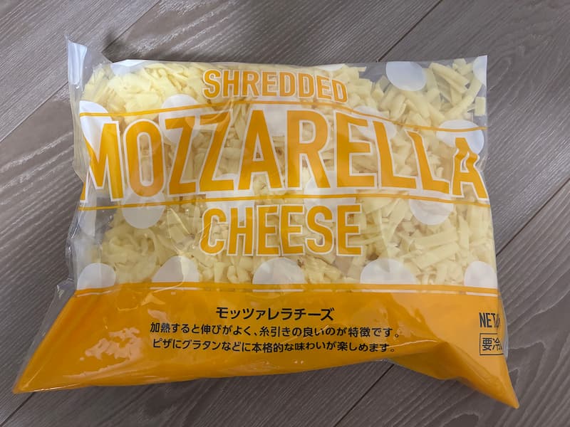 モッツァレラシュレッドチーズ